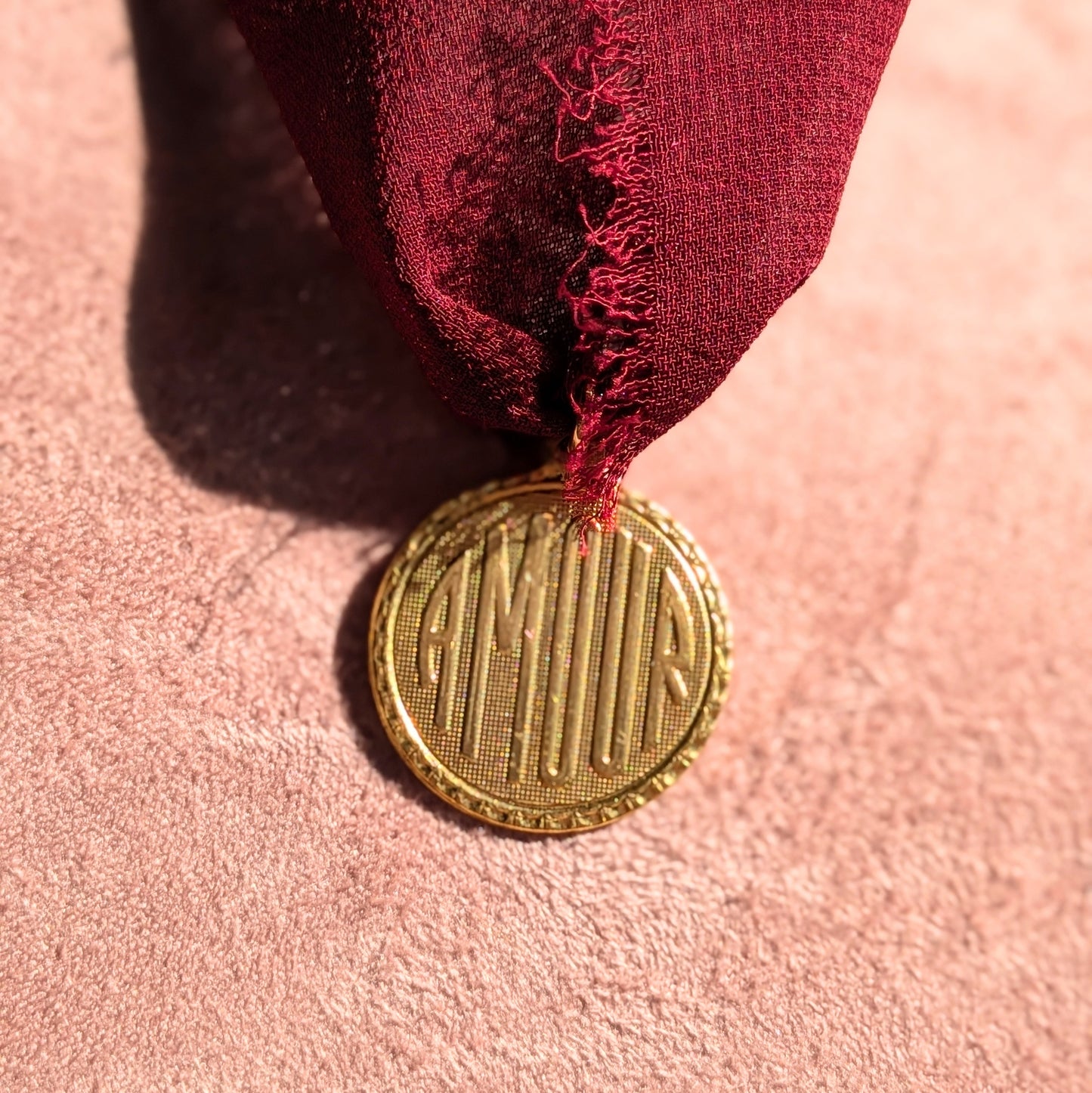 Amour Medallion